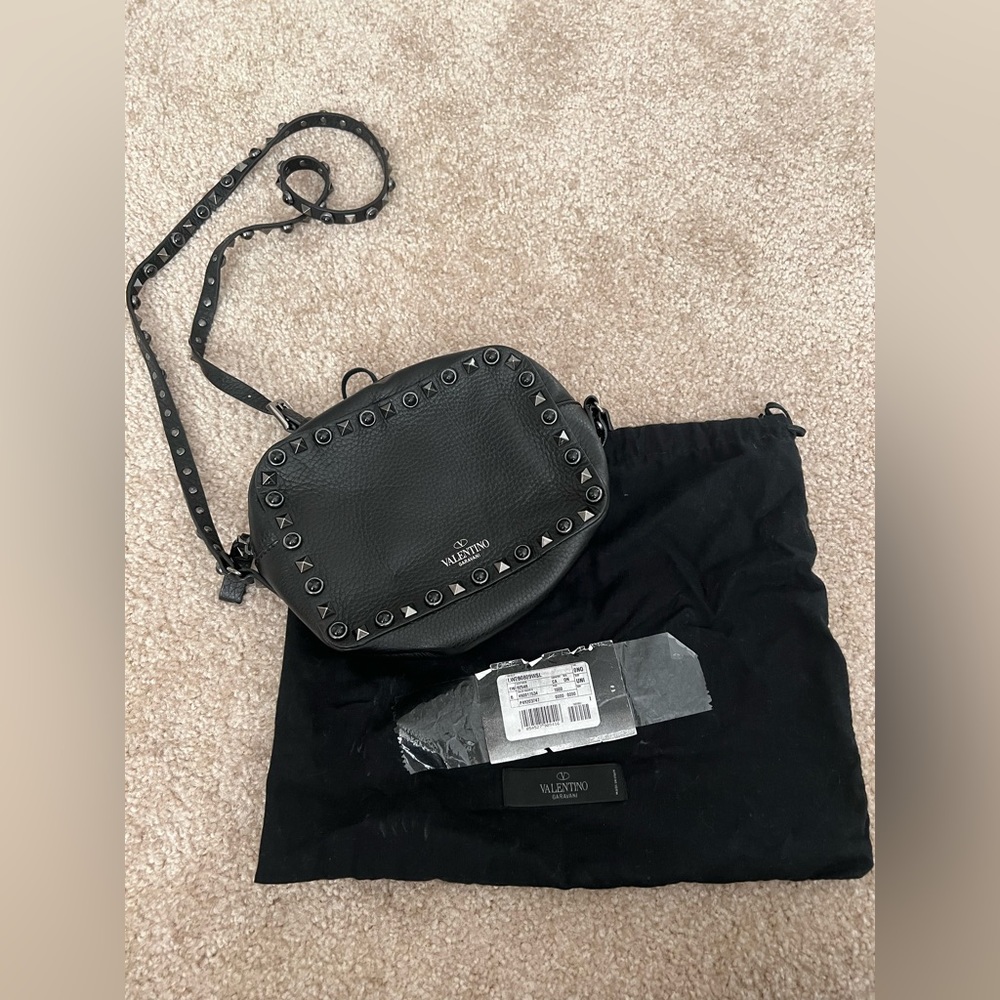 Valentino Garavani Authentic Rockstud Leather Crossbody bag. Very good condition